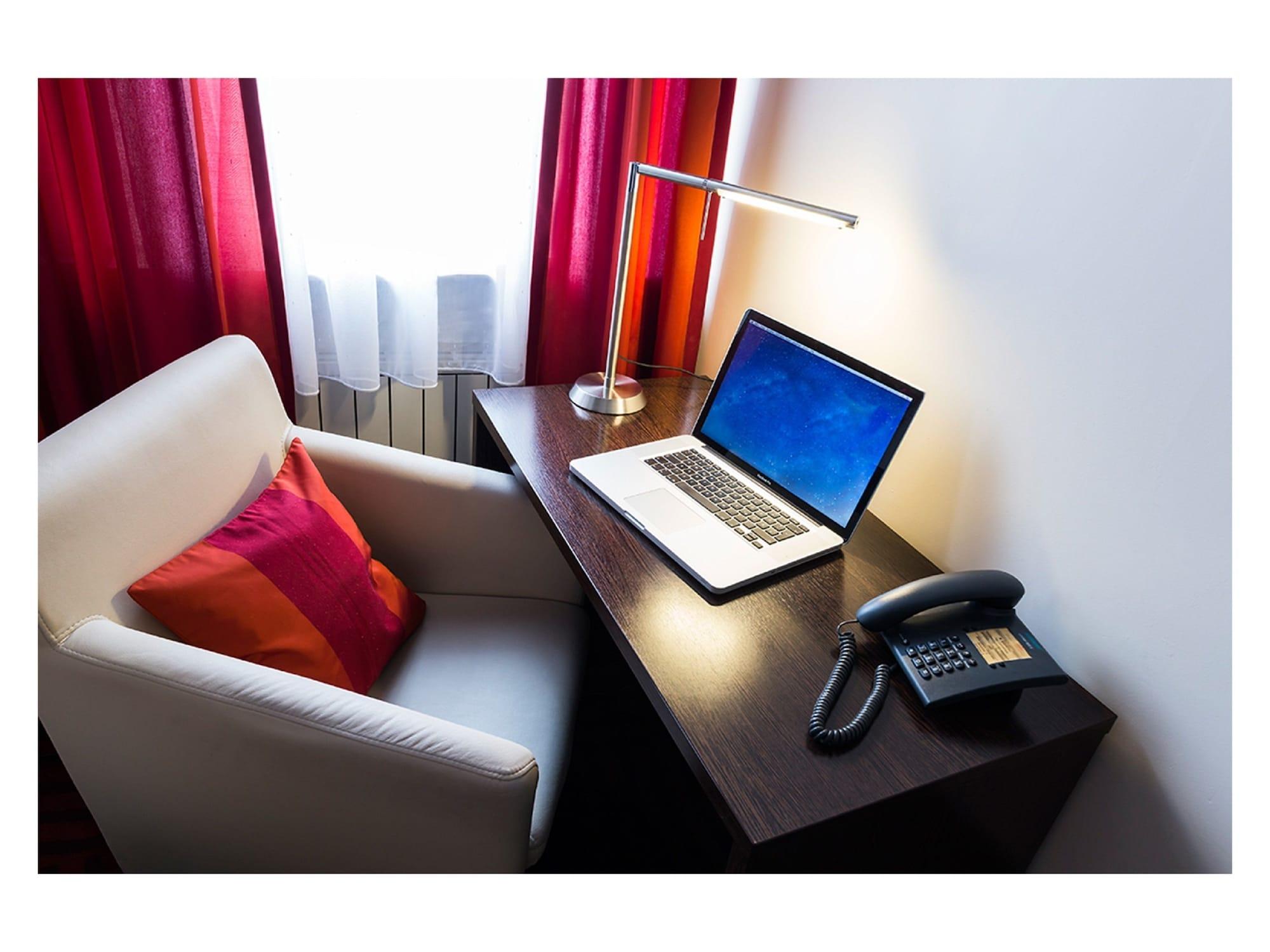 Hotel Koenigshof Hauptbahnhof Superior Дортмунд Экстерьер фото